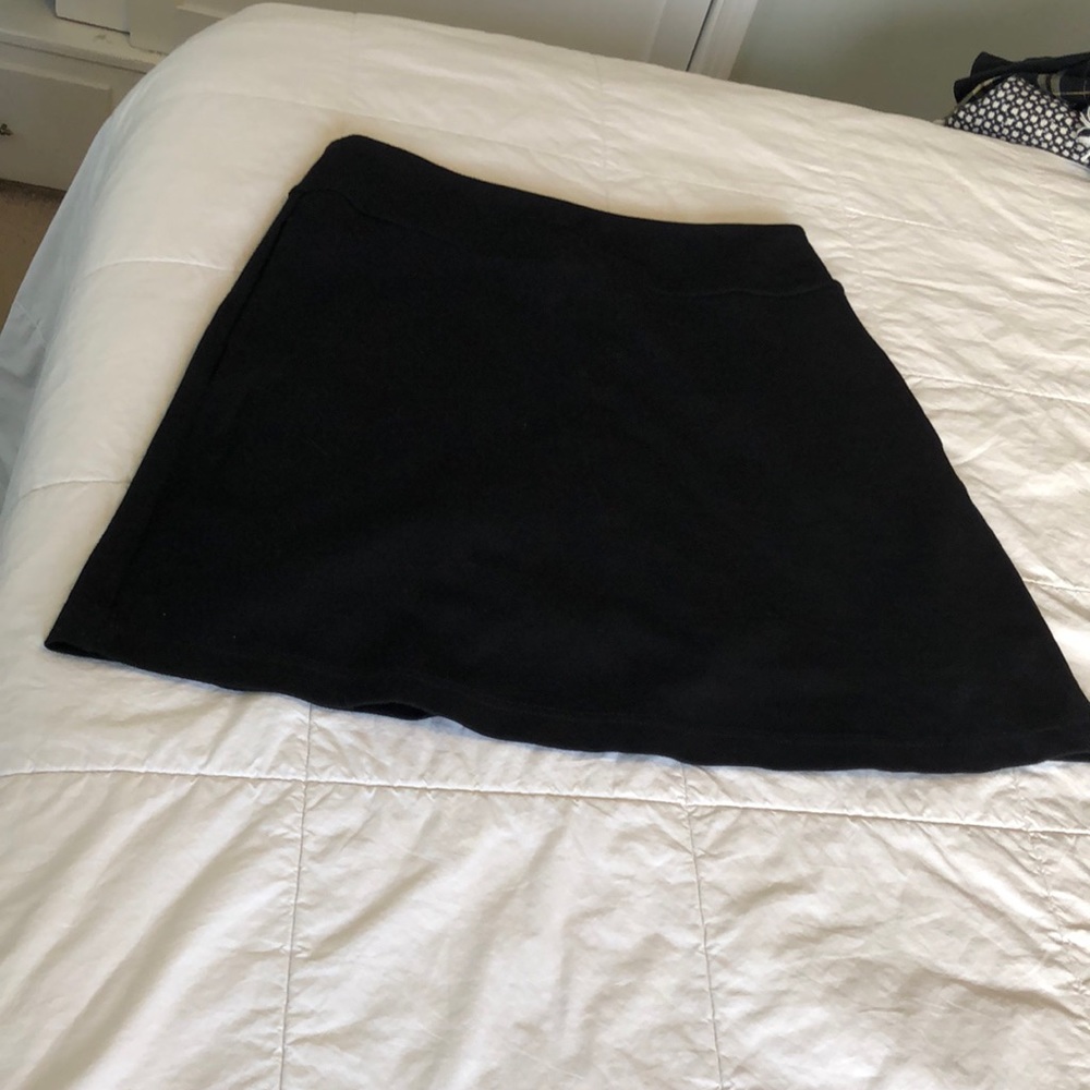 Betabrand Black skort - Bin 1